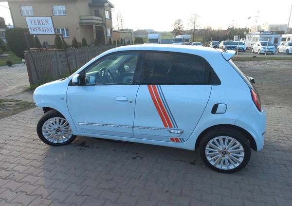 Renault Twingo cena 29700 przebieg: 6200, rok produkcji 2021 z Tczew małe 667